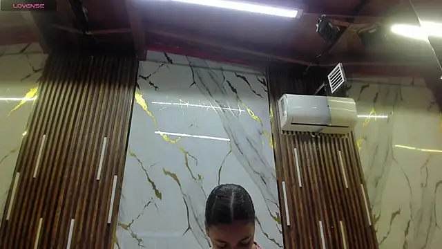 VictoriaDuart online show from March 26, 8:25 pm