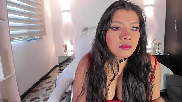 BritanyBrown  online show from February 14, 11:40 am