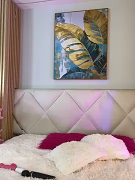 Mila Hank  online show from February 9, 12:42 pm