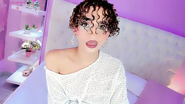 Snapshot of Nauthy_girl chatting on May 31, 12:45 pm Nauthy girl online show from May 31, 12:45 pm