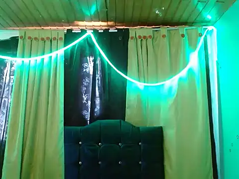 canelasexy 1 online show from March 23, 5:28 pm