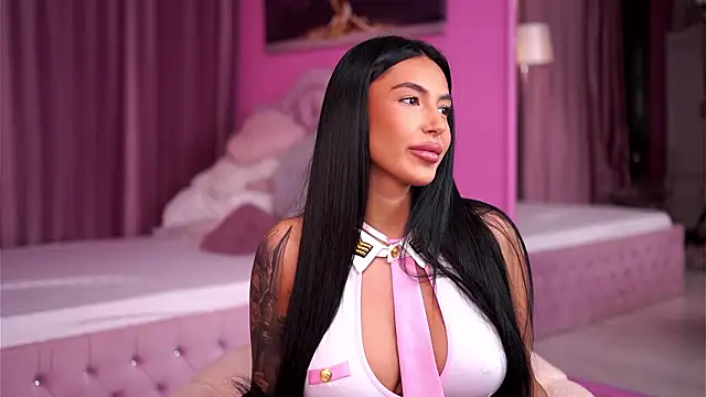 AishaaDevoe online show from March 21, 8:01 pm