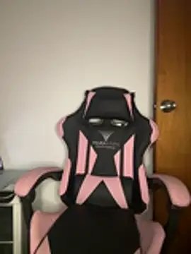 Madisson Leblanc online show from March 11, 11:00 pm