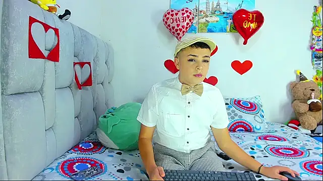 christopher Hot online show from February 16, 7:21 pm