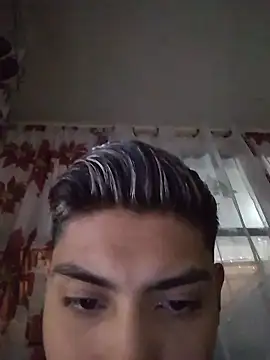 aispuro8505 online show from January 13, 5:24 am