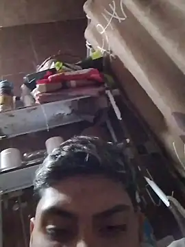 aispuro8505 online show from March 15, 6:41 am