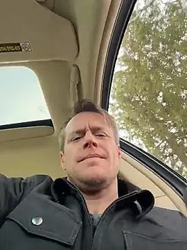 DILFiGuess11 online show from March 18, 3:15 pm