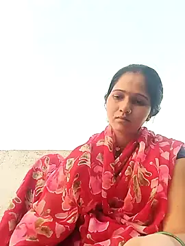 Jooli xx online show from April 18, 1:04 pm