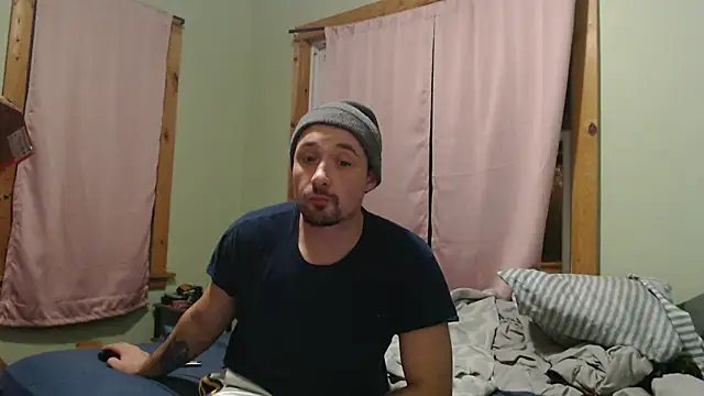 Snapshot of YoBlezz chatting on February 18, 4:30 am YoBlezz online show from February 18, 4:30 am