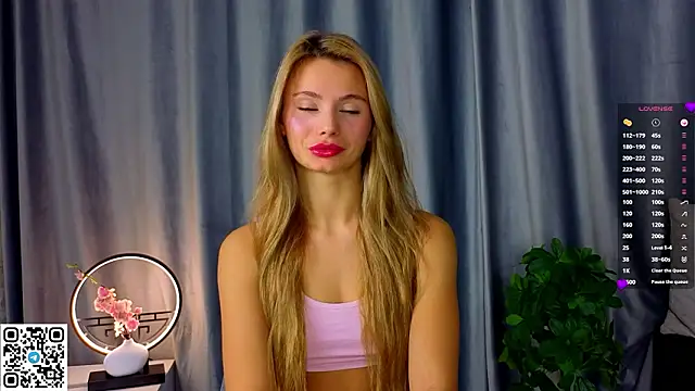 NaughtySeraphine online show from February 7, 5:11 am