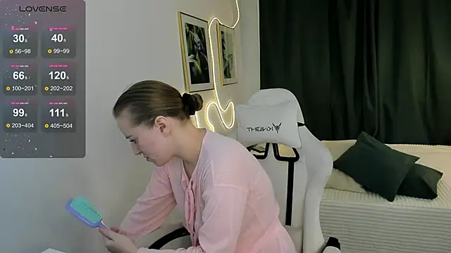 Alice Cire online show from January 12, 5:18 pm