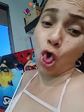 Snapshot of Amanda39 chatting on June 19, 11:41 pm Amanda39 online show from June 19, 11:41 pm