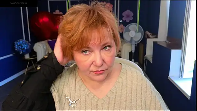 Kira Kenett online show from June 3, 5:21 am