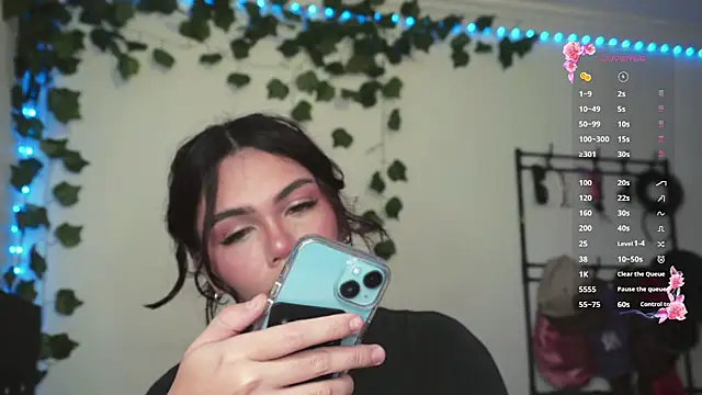 Snapshot of nina_cat420 chatting on February 3, 7:46 am nina cat420 online show from February 3, 7:46 am