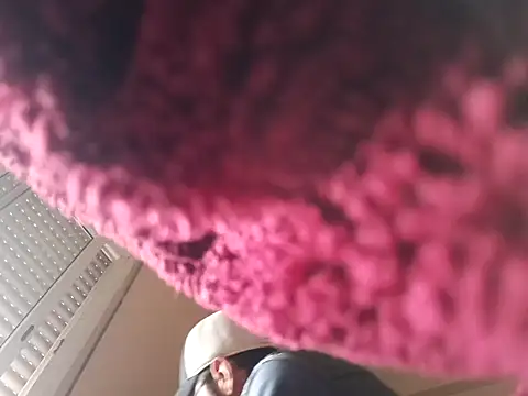 BeakedMezuza online show from November 29, 12:30 pm