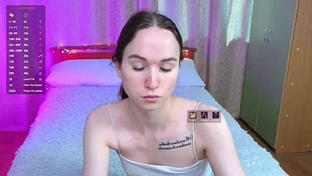 Angeel Kate online show from April 13, 5:13 am