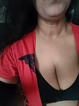 Snapshot of Deepa_Sharma143 chatting on July 20, 11:45 am Deepa Sharma143 online show from July 20, 11:45 am