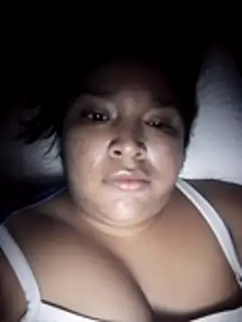 Snapshot of Angelly_ricura chatting on July 10, 10:18 am Angelly ricura online show from July 10, 10:18 am
