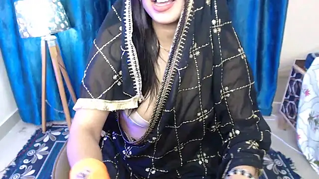 Snapshot of priya-kumari22 chatting on May 8, 7:19 pm priya-kumari22 online show from May 8, 7:19 pm