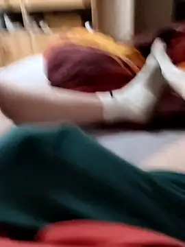 Snapshot of boxerundsocken91 chatting on February 19, 8:43 am boxerundsocken91 online show from February 19, 8:43 am