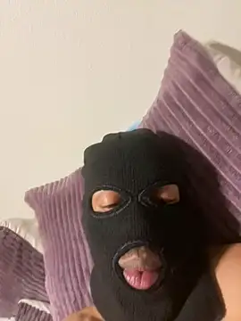 fitsexyman online show from April 5, 9:34 pm