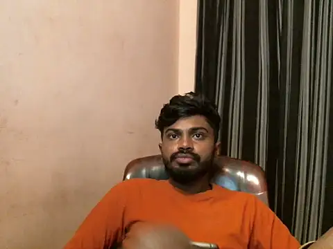 indianbighard21 online show from June 14, 2:46 am