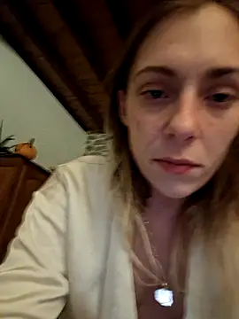 Snapshot of SexyAlya chatting on November 29, 11:52 pm SexyAlya online show from November 29, 11:52 pm