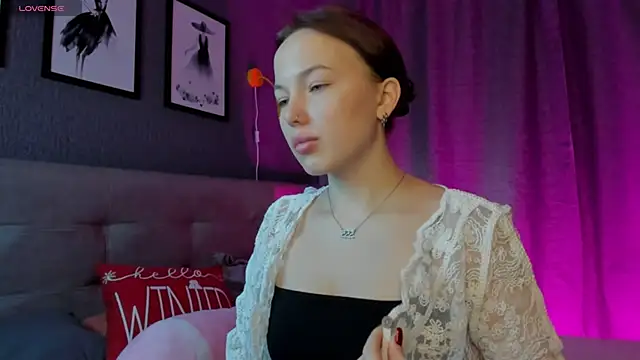 Maria Solis online show from January 15, 12:04 am