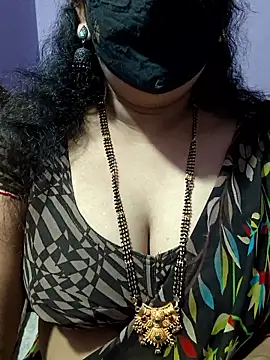 luci-queen online show from October 12, 6:23 am