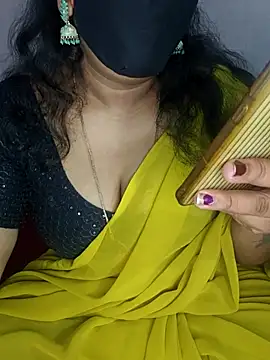 Snapshot of luci-queen chatting on May 24, 6:35 pm luci-queen online show from May 24, 6:35 pm