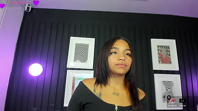 Manelyk evanss  online show from April 18, 6:23 pm