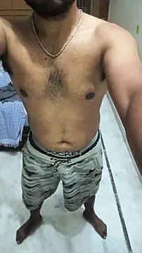 hunk7714 online show from March 26, 6:35 pm