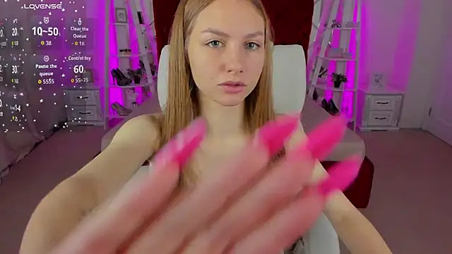 MilaAddams online show from August 7, 5:31 am