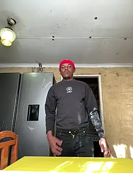 Snapshot of Hluga_25 chatting on July 17, 6:53 am Hluga 25 online show from July 17, 6:53 am