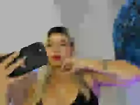 Snapshot of naomi_sanz chatting on April 24, 4:59 am naomi sanz online show from April 24, 4:59 am