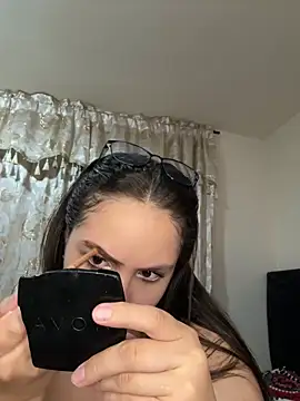 Tayler Kim online show from May 16, 9:13 pm