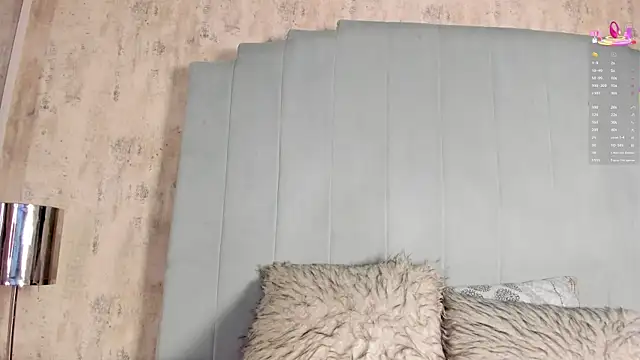 Snapshot of shanty_cole chatting on February 14, 12:57 pm shanty cole online show from February 14, 12:57 pm