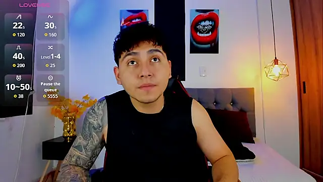 Nicolas James Sc online show from October 2, 1:40 pm