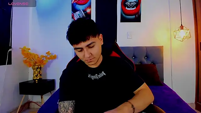 Nicolas James Sc online show from October 30, 1:34 pm