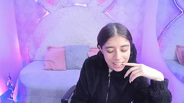 Gaby louse online show from April 13, 7:19 pm