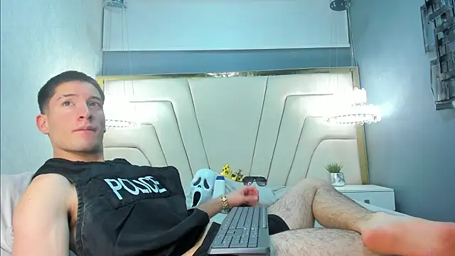 HunterHeat  online show from September 21, 12:07 pm