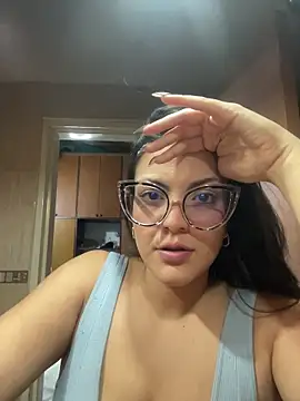 alilith online show from December 21, 8:38 pm