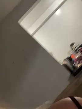 goianarabuda online show from September 18, 4:47 am