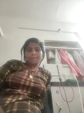 LUCKY cut online show from March 5, 6:48 pm