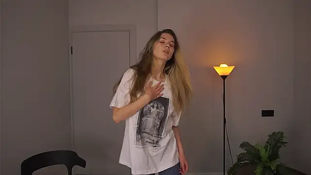 MarlinVarian online show from September 14, 6:07 pm