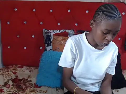 SweetSlenderChoc online show from November 26, 12:06 pm