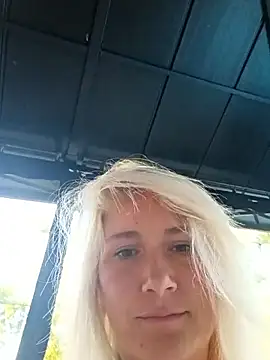 heheskippy online show from April 21, 11:49 am