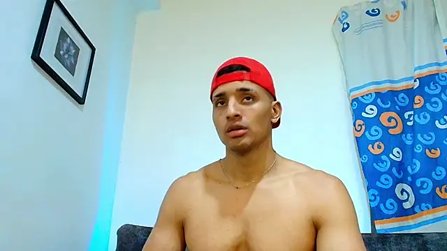 Snapshot of Smith_Fitness chatting on July 5, 8:16 pm Smith Fitness online show from July 5, 8:16 pm