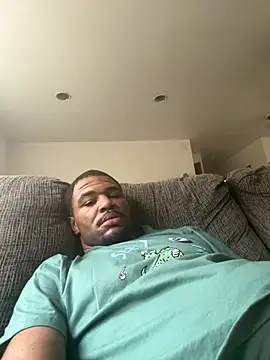 Snapshot of kingtaydo chatting on May 4, 9:11 pm kingtaydo online show from May 4, 9:11 pm