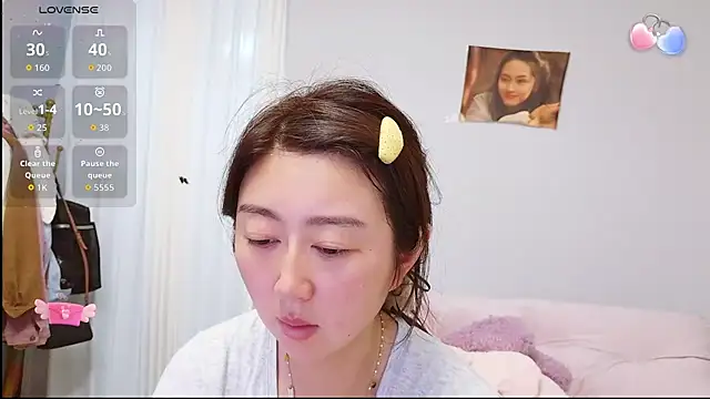 Snapshot of Diva_VVN chatting on July 8, 12:15 am Diva VVN online show from July 8, 12:15 am